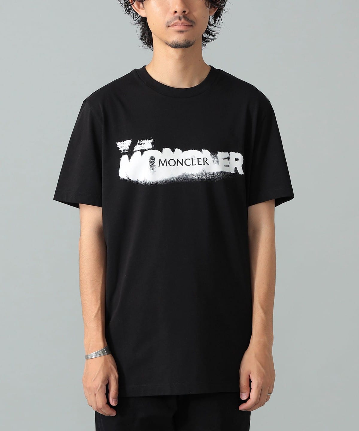 MONCLER ブラック Tシャツ Black Flocked Logo Cotton T-Shirt - Polos