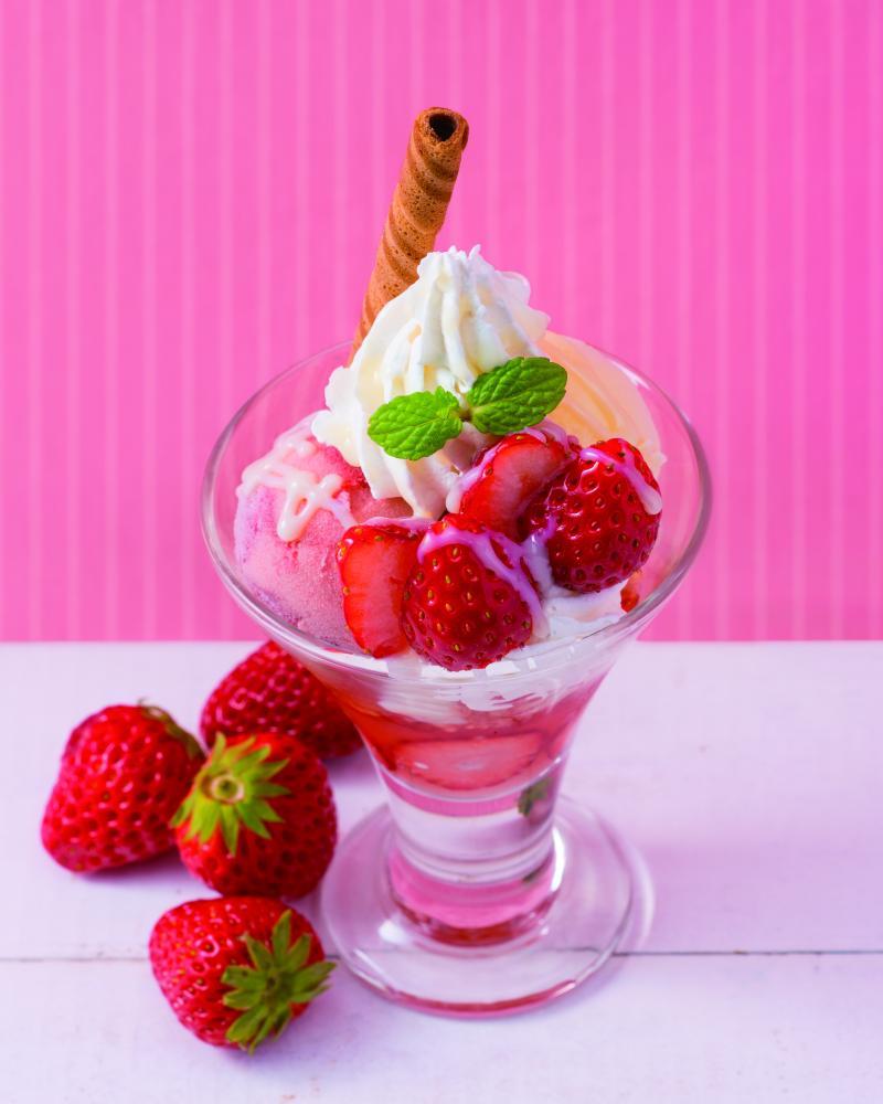 Cerise♡パフェ型キャンドル いちごパフェ&チョコミントパフェ、おまけ