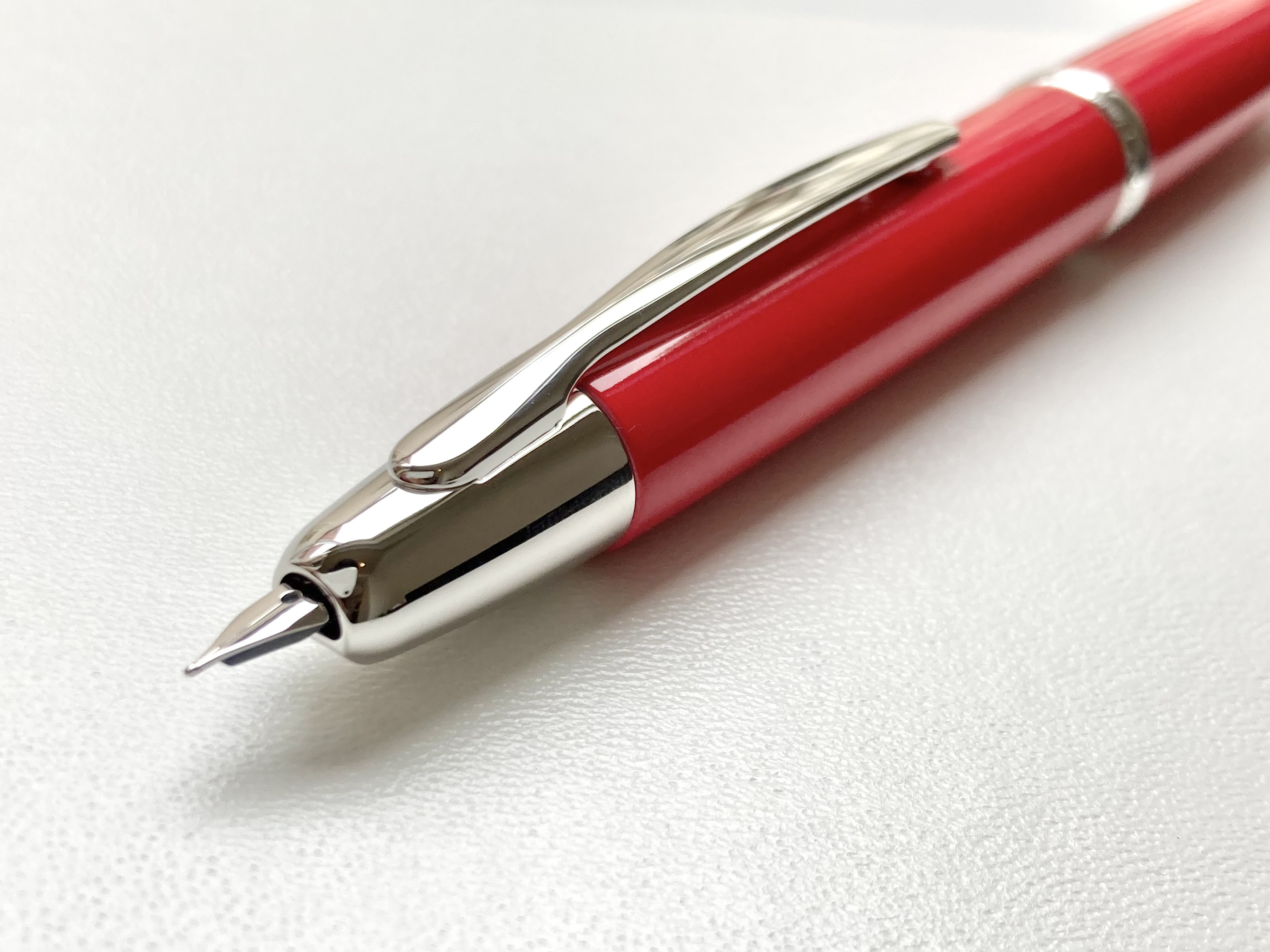 希少品 PILOT「キャップレス2022限定モデル」。 - K I N B U N D o