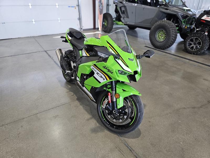2025 Kawasaki ZX1002LSFAN | Malone Powersports Heber