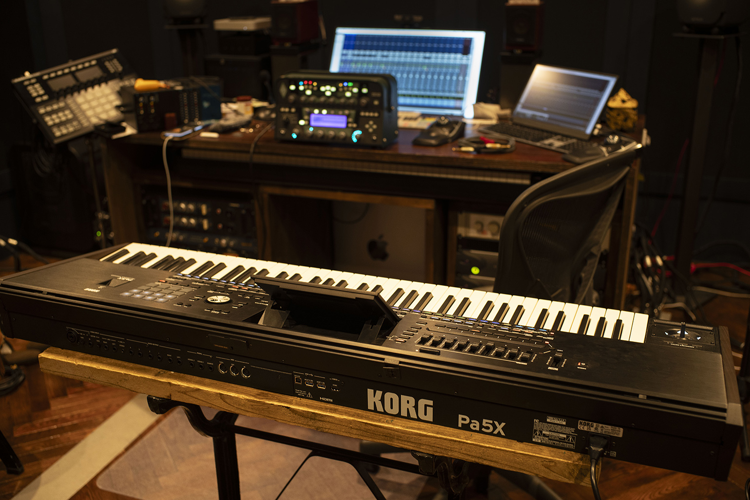 本間昭光氏がプロフェッショナル・アレンジャーPa5Xに出会った | KORG