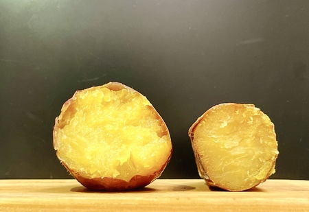 黄金の蜜が滴る究極の焼き芋職人の焼き方を再現。進化した『超蜜