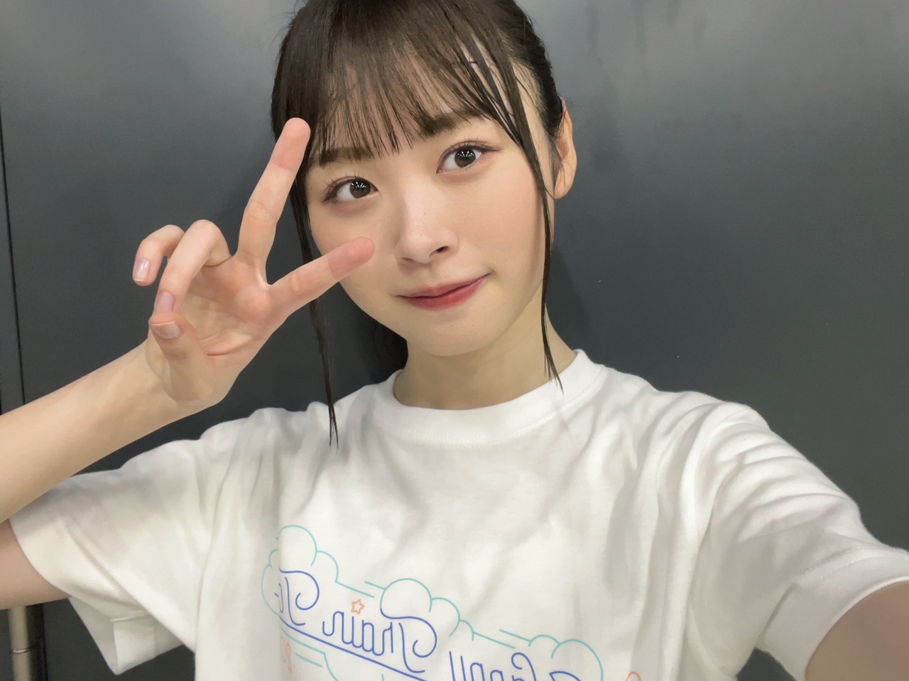 ガ*。様 日向坂46 高橋未来虹 サンタ衣装 直筆 サイン ヒキ 日向坂46