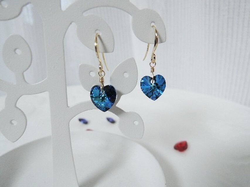 大人気です!(^^)! 再々・・・販☘16KGP スワロフスキークリスタル