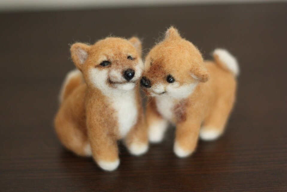 羊毛フェルト。。。柴犬親子 | iichi 日々の暮らしを心地よくする