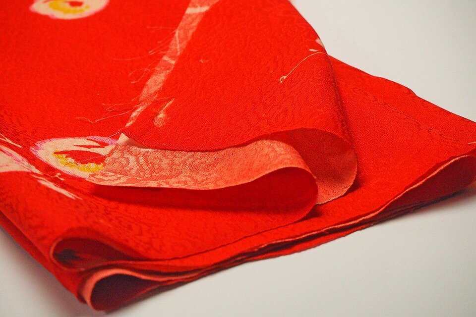 古布 紋縮緬 人形の着物 10号 120708 古布 紋縮緬 人形の着物 10号 120708