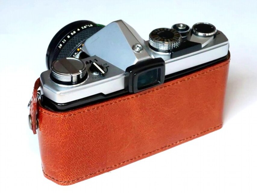 再々値下げ ワンオーナー オリンパスOM-1MD+標準50mm+ケース+ストロボ