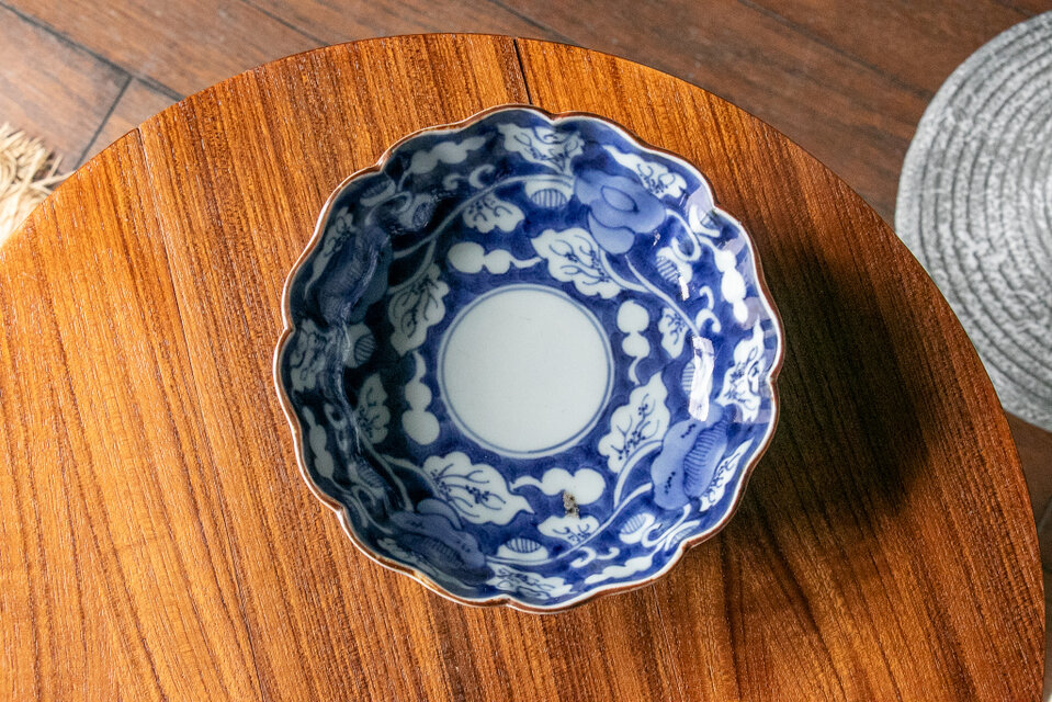 古伊万里 染付 白抜き草花文 なます皿 江戸後期 E013 | iichi 日々の