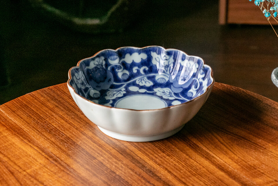 古伊万里 染付 白抜き草花文 なます皿 江戸後期 E013 | iichi 日々の