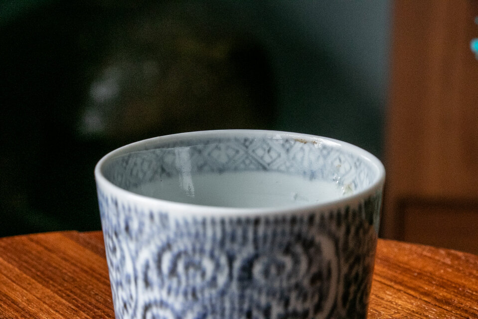 古伊万里 染付 蛸唐草三友文 蕎麦猪口 江戸後期 D430 | iichi 日々の