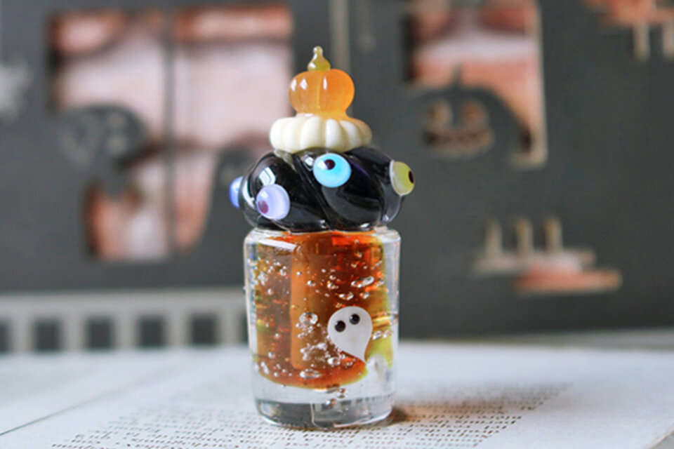 ガラスのミニチュア ハロウィンパフェ ☆ガラスのミニチュア洋菓子店