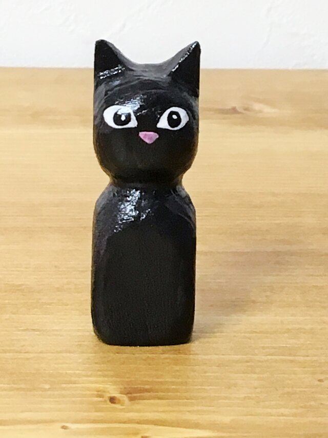 木彫り猫 黒猫 | iichi 日々の暮らしを心地よくするハンドメイドや
