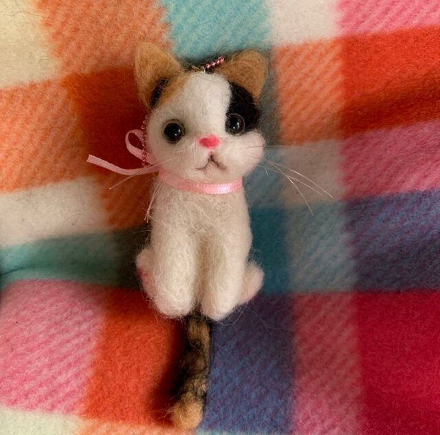 羊毛フェルトハンドメイド三毛猫ちゃん | iichi 日々の暮らしを