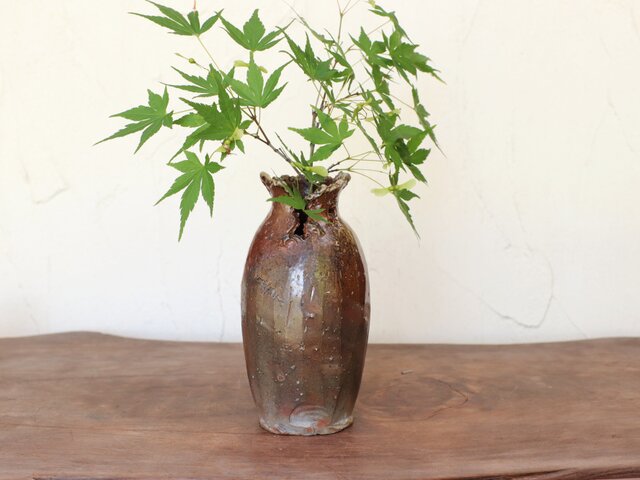 備前焼 花器 h3-133 | iichi 日々の暮らしを心地よくするハンドメイド