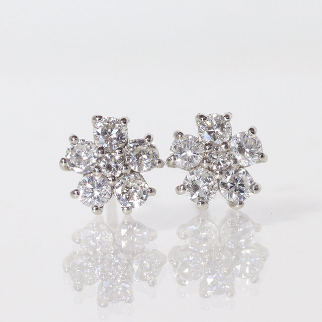 プラチナ900 フラワー ダイヤモンドピアス 0.36ct Pt900 花 flower 華