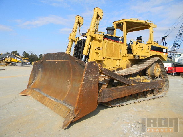 1997 Caterpillar D8R Crawler Tractor in Mount Juliet, Tennessee