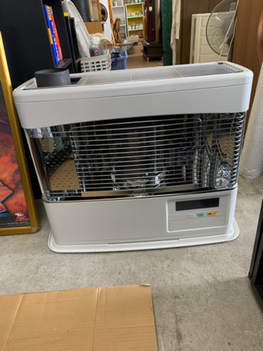 美品 コロナ 煙突ストーブ 2018年製 木造18畳 コンクリート 29畳 SV