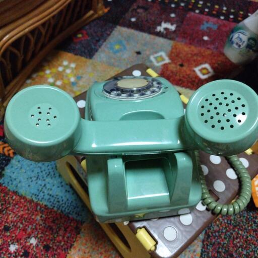 昭和レトロ・アンテークみどり電話601-A2 (金ちゃん) 中の島の電話