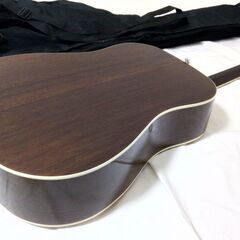 エレアコ：トップはシトカスプルース単板・サイドバック・オバンコール