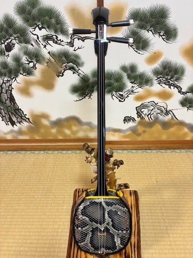 沖縄 三線 カミゲン カモの口 ユナー 黒木 本皮一枚張り 伝統工芸士