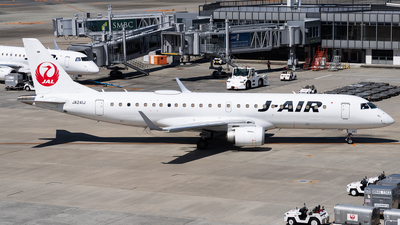 航空機・ヘリコプター J-Air EMBRAER ERJ-190STD JA241J J-Air EMBRAER