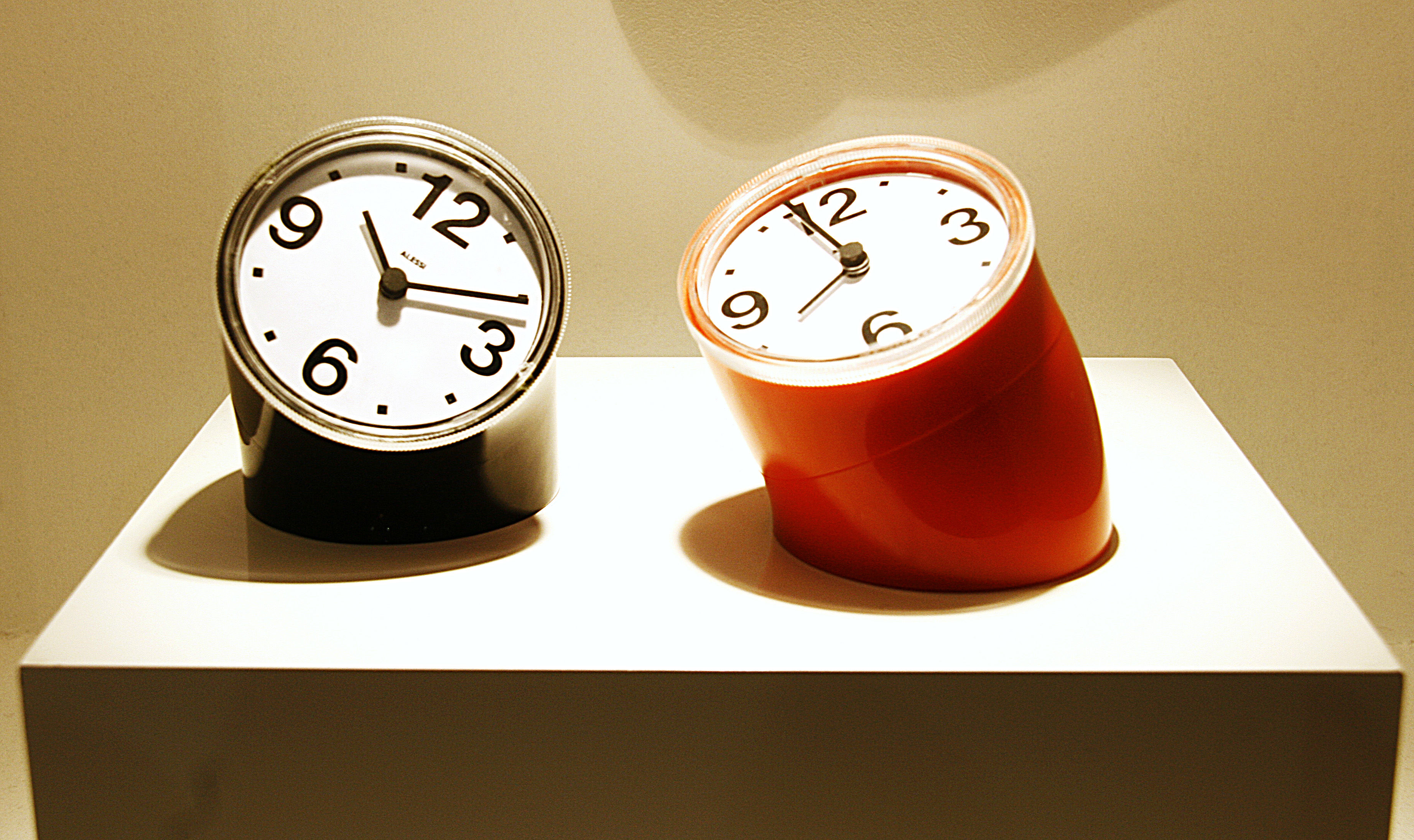 Alessi Cronotime Desk Clock | Mohd Shop