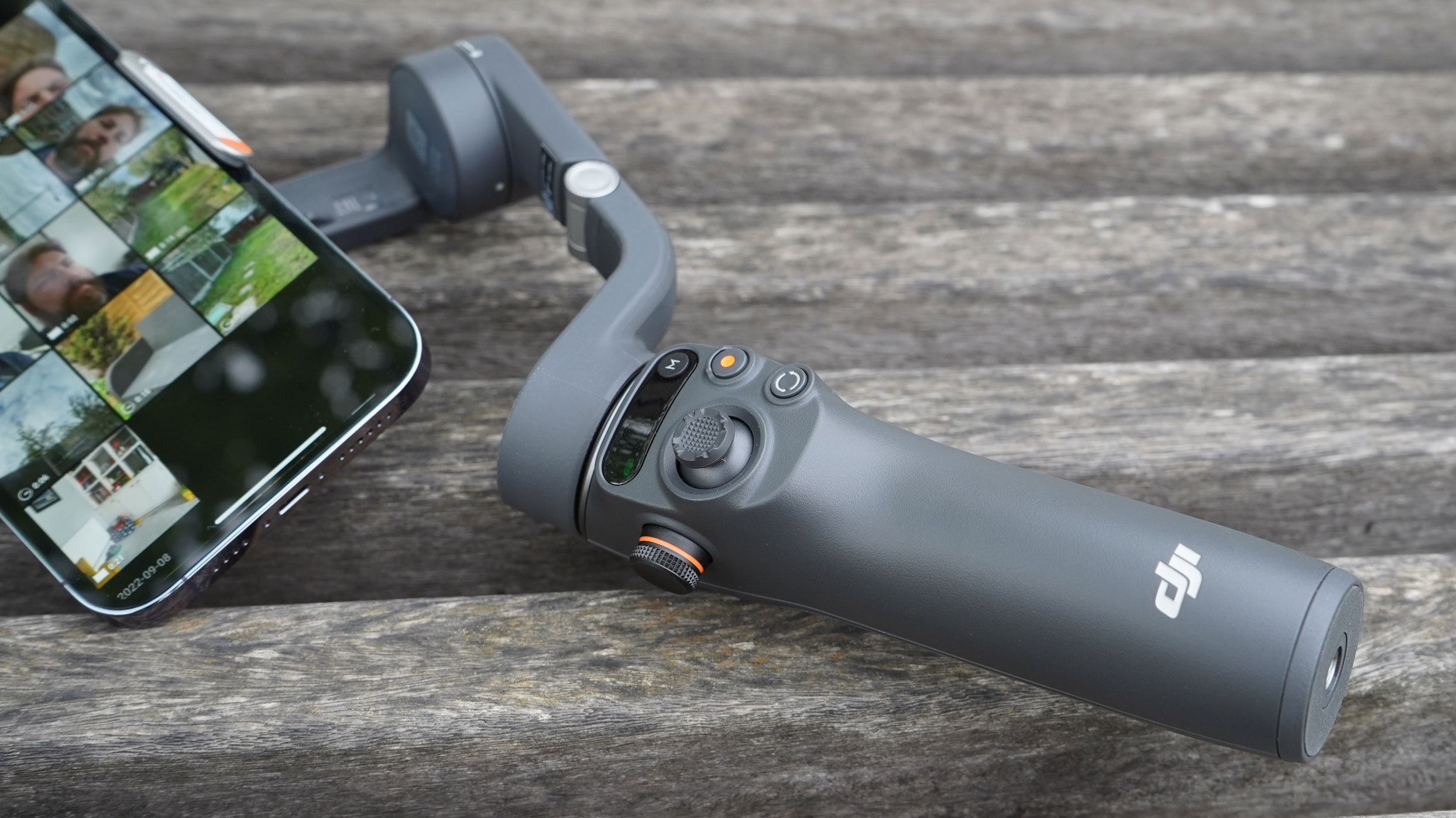 Osmo Mobile 6 | Osmo Mobile 6 | DJI スマートフォン用3軸