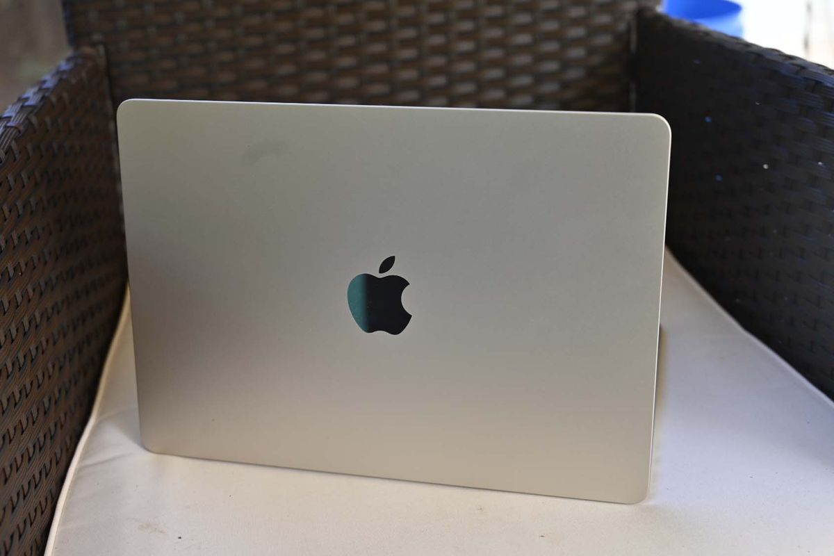 Apple MacBook Air M2 スターライト8GB/256GB Apple M2 MacBook Air 13