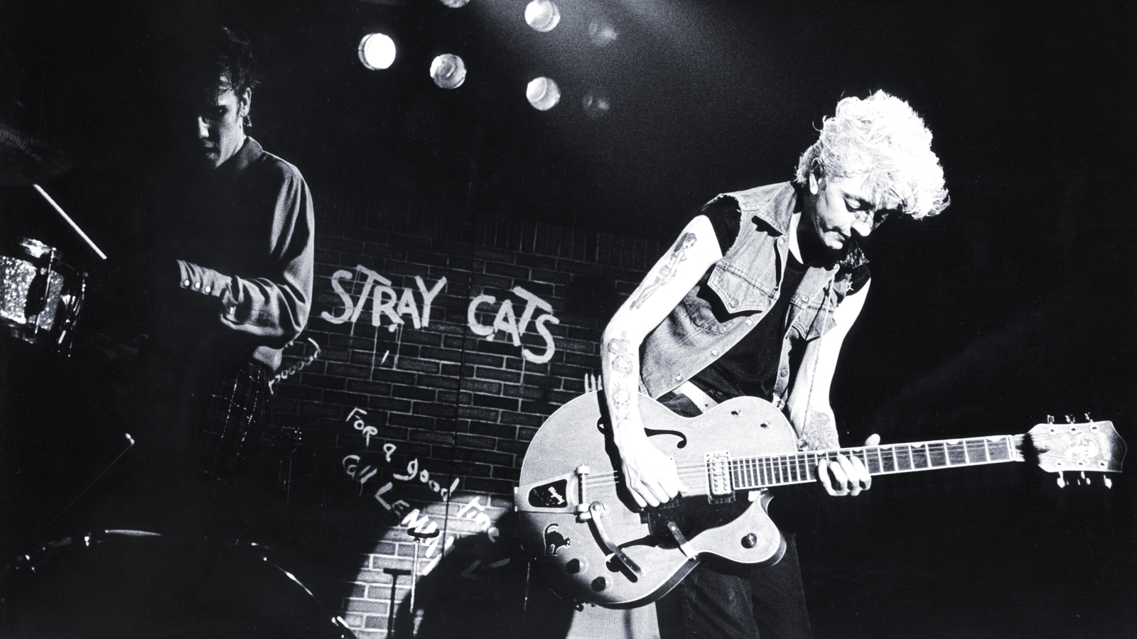 Watch Stray Cats Reignite '50s Rock and Roll at the 1981 Montreux