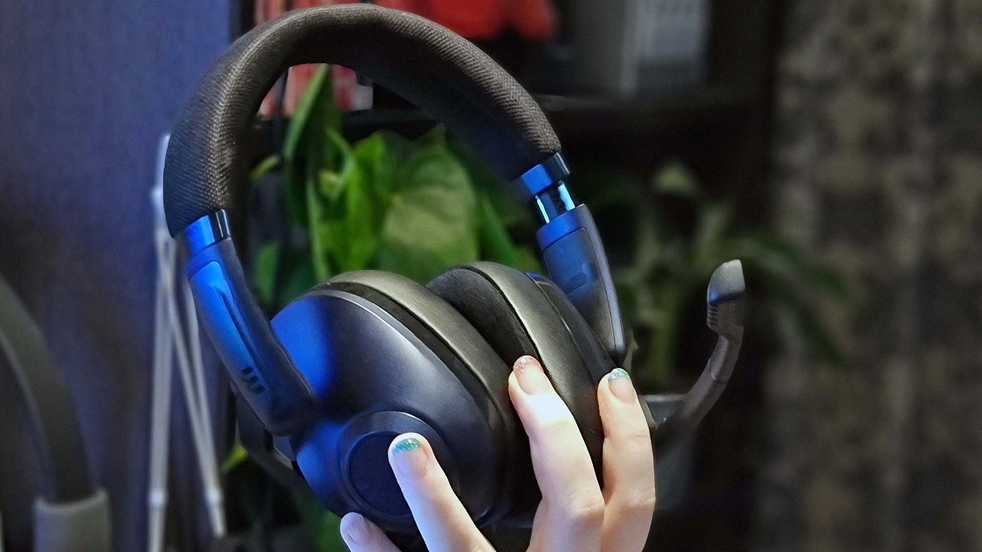 Epos H3Pro Hybrid wireless gaming headset review | PC Gamer