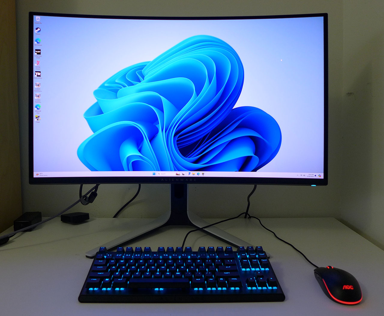 HDR Performance - Alienware AW3225QF OLED 4K gaming monitor review