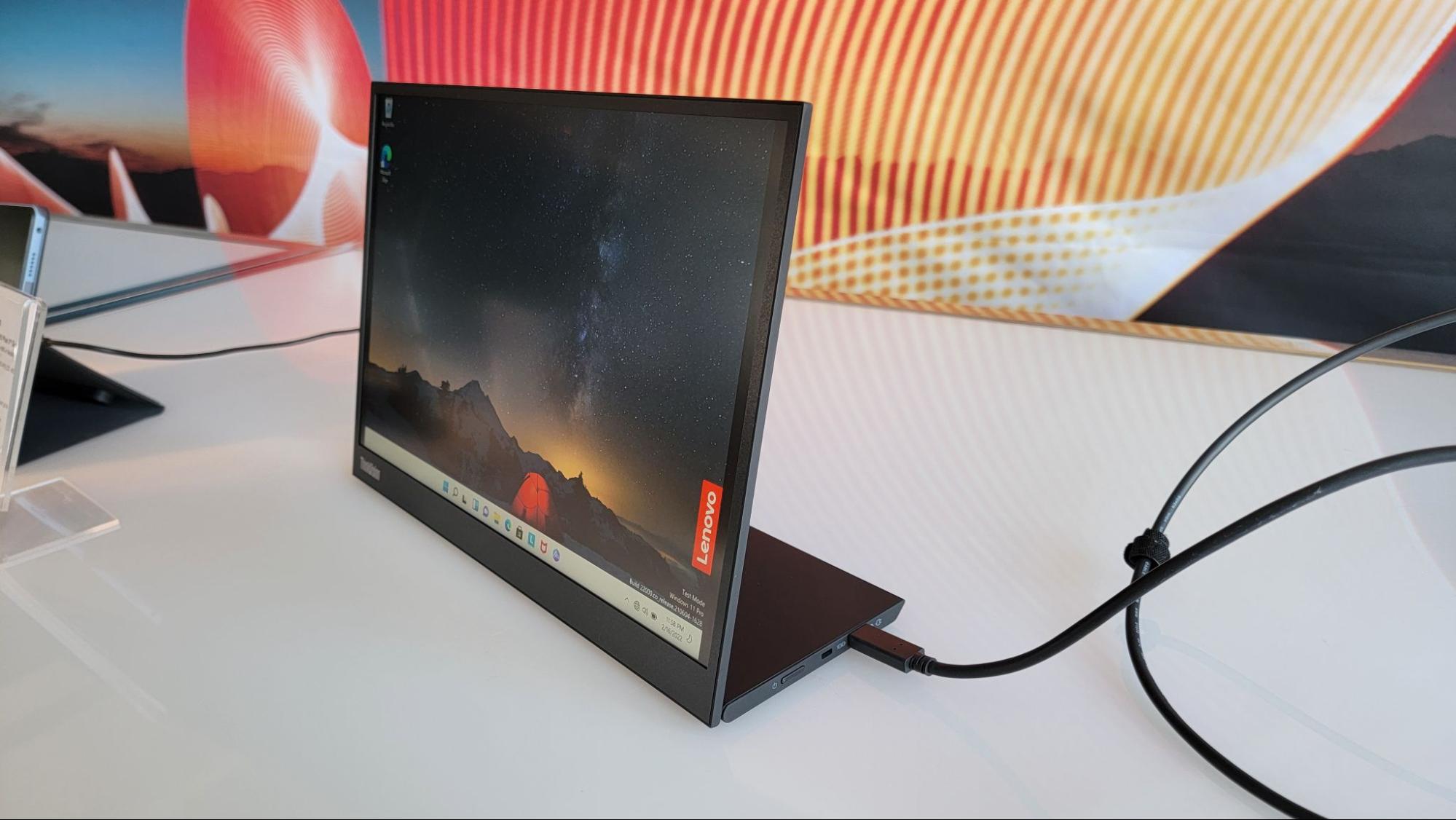 Lenovo's New Portable Monitor Sports 2.2K Resolution | Tom's Hardware