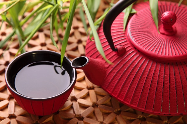 A1056鉄瓶 光龍堂 山水風景人物図 湯沸 重量1526g 1000ml 白湯を