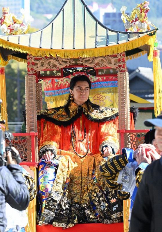 長崎ランタンフェスティバル 皇帝パレード2024 タオル 長崎ランタン