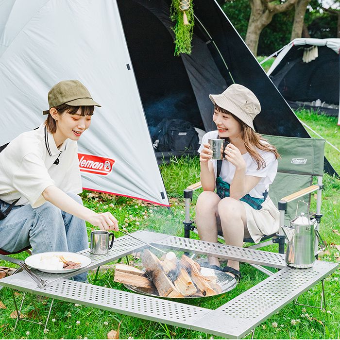 Coleman ファイアープレイステーブル I bought the Coleman Fireplace