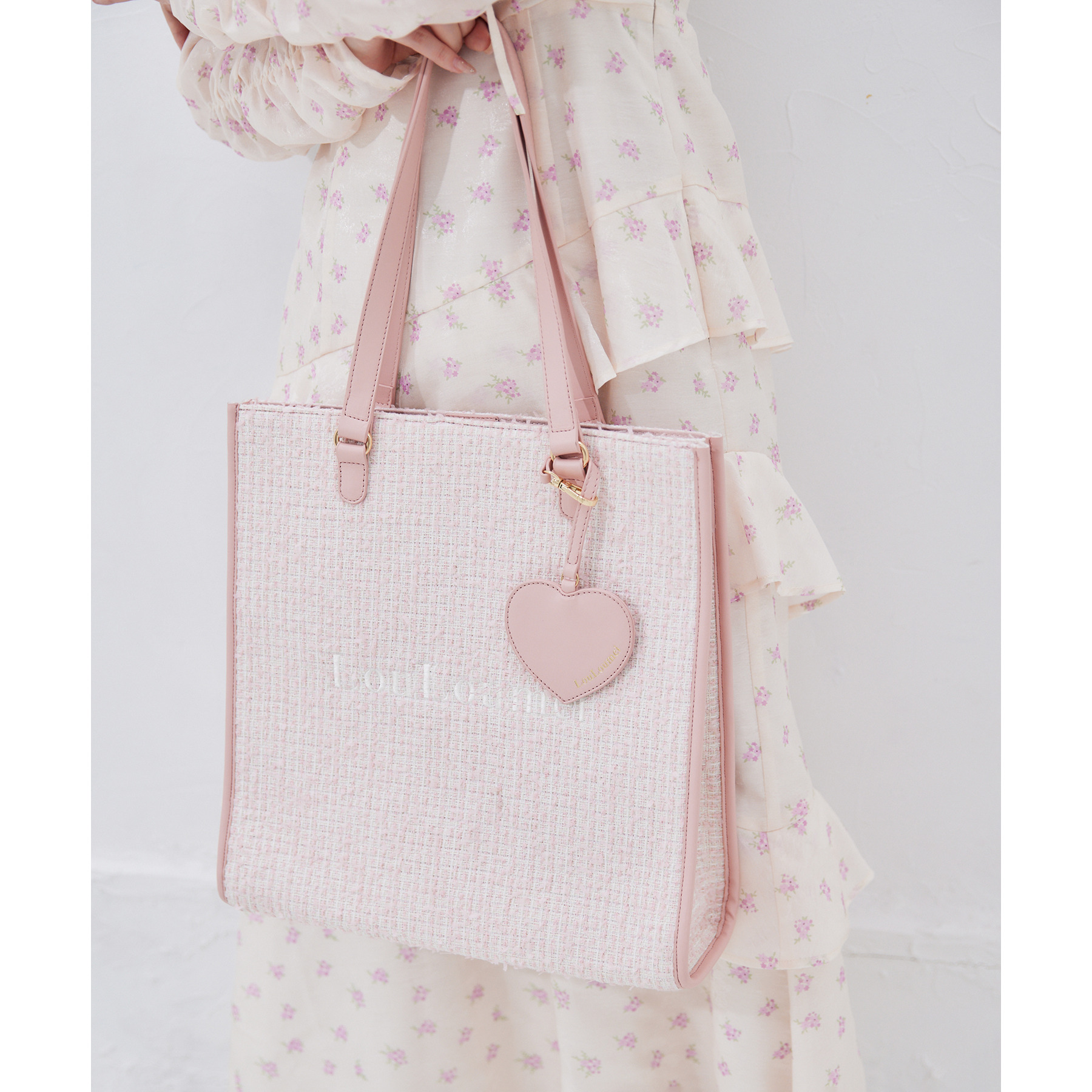 LouLoumei】8色展開／ハートチャーム付きトートバッグ／自立可能