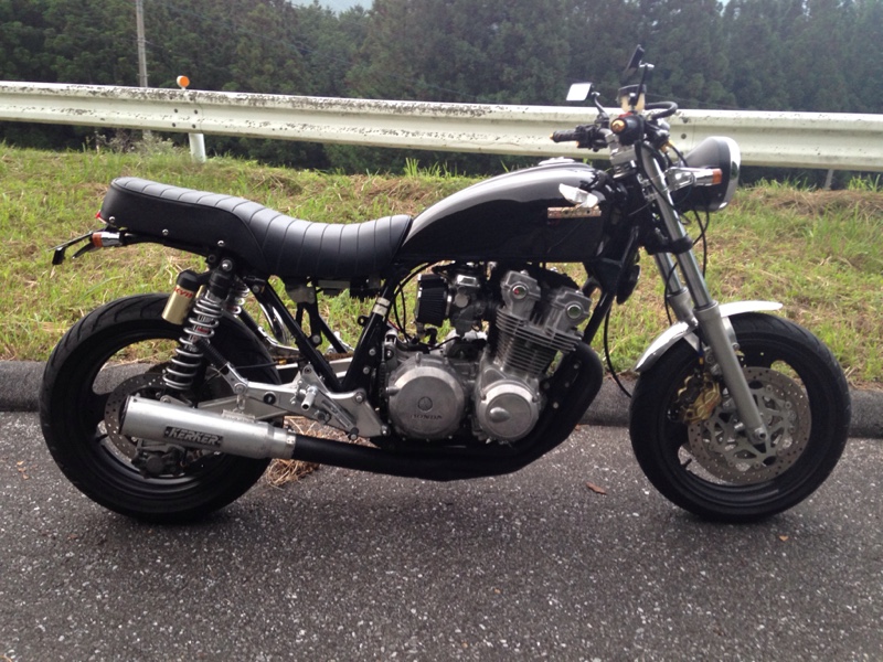 CB750カスタムエクスクルーシブ ガソリンタンク