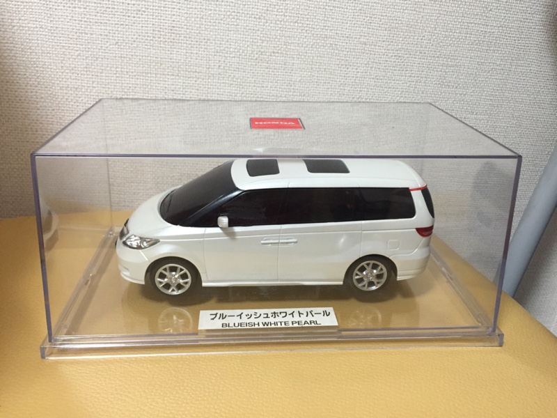 ホンダ エリシオンプレステージ ミニカー カラーサンプル ホワイト