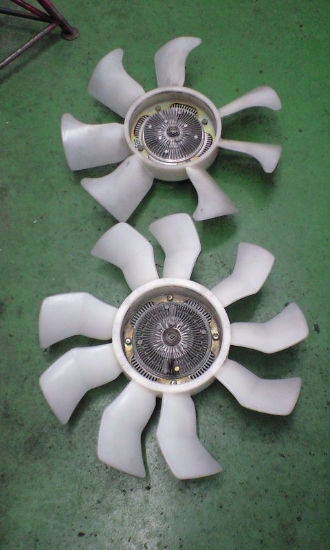 日産純正 R33スカイラインGTRカップリングファン流用 のパーツ