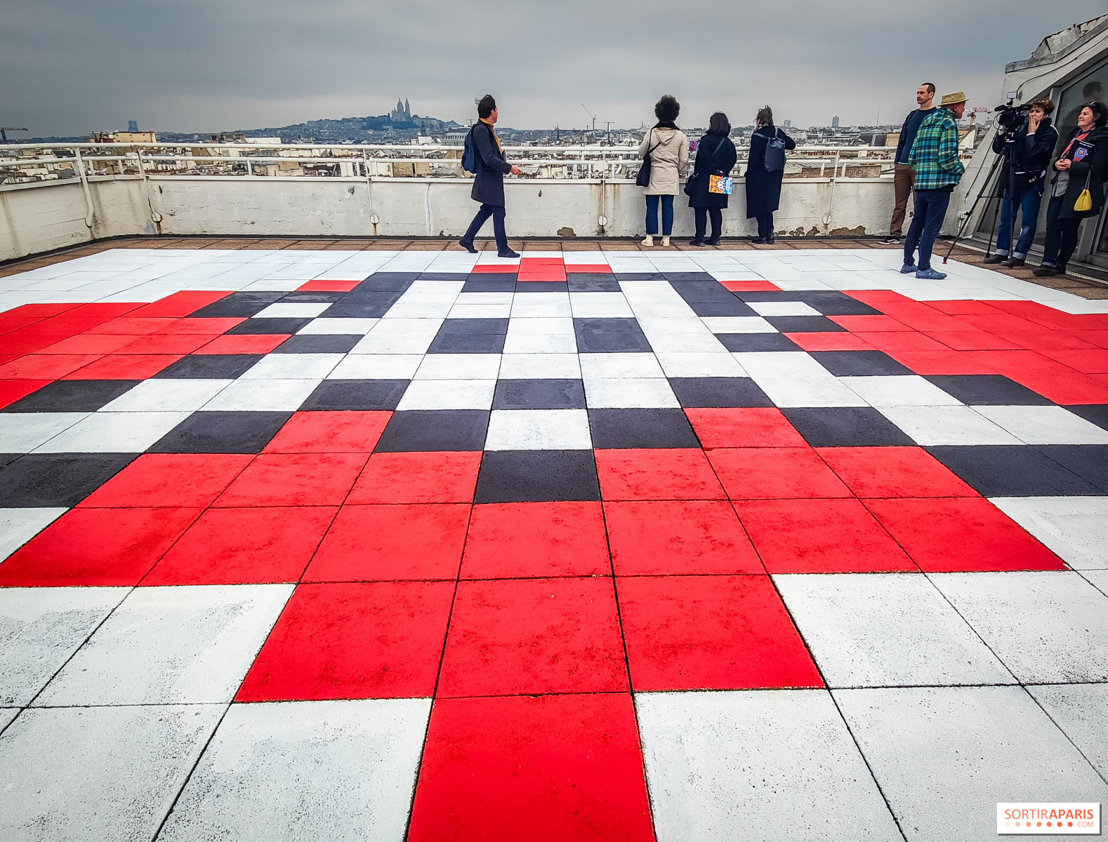 インベーダー・スペース・ステーション：見逃せないXXLストリート