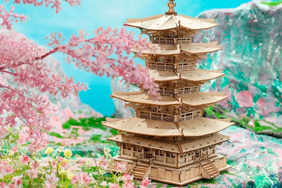 法隆寺五重の塔 木製組み立てキット 世界文化遺産指定 白木塗り 建築