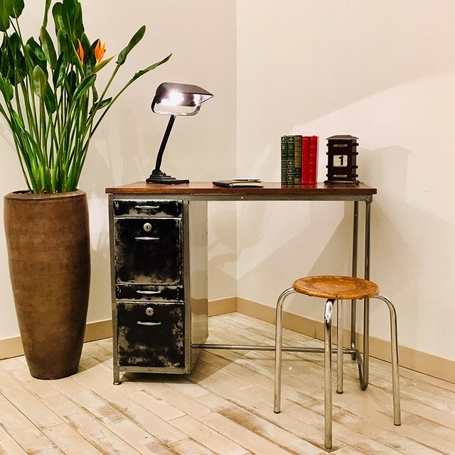インダストリアルデスク | ロイズ・アンティークス | ヨーロッパの