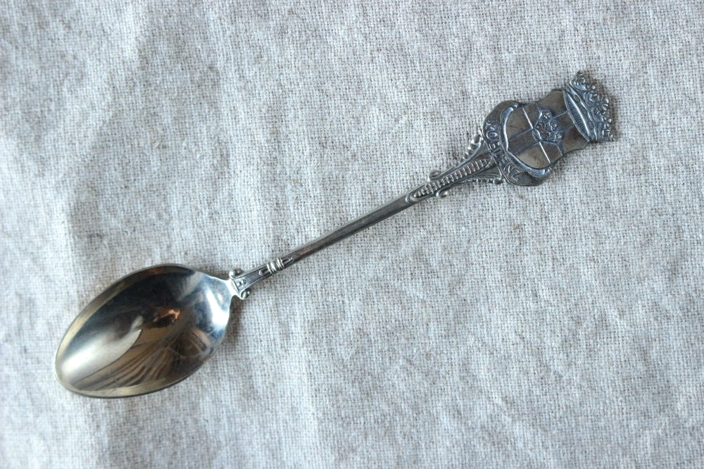 王冠モチーフのティースプーン（2x11.5cm） イギリスアンティーク