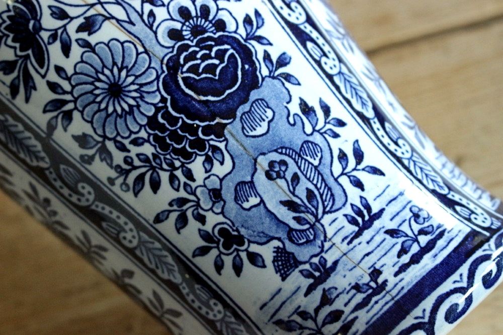 デルフト焼きの細身デザインフラワーポット（高さ27cm） オランダ