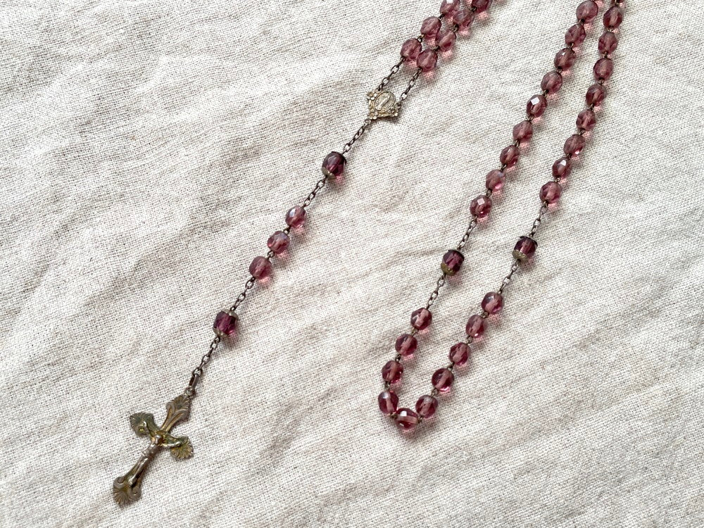 紫のガラスが素敵なロザリオ（宗教道具） フランスアンティーク