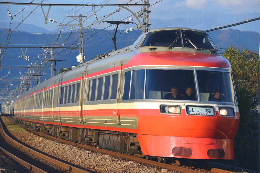 小田急ロマンスカー 7000形LSE プラスティック製 – 天賞堂オンラインストア