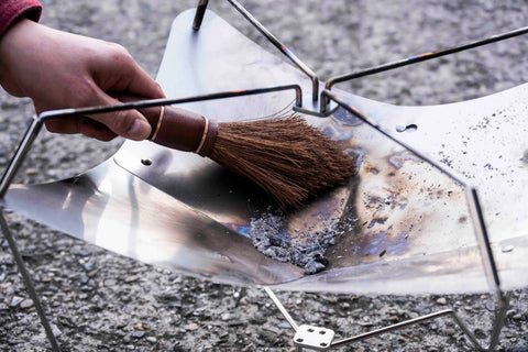 hinata x 深海産業 焚き火台用ブラシ 日本棕櫚手箒 - hinataストア