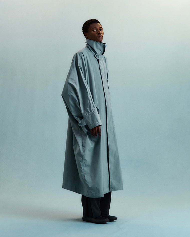 アイテムのご紹介「WIND COAT」 – isseymiyake.com