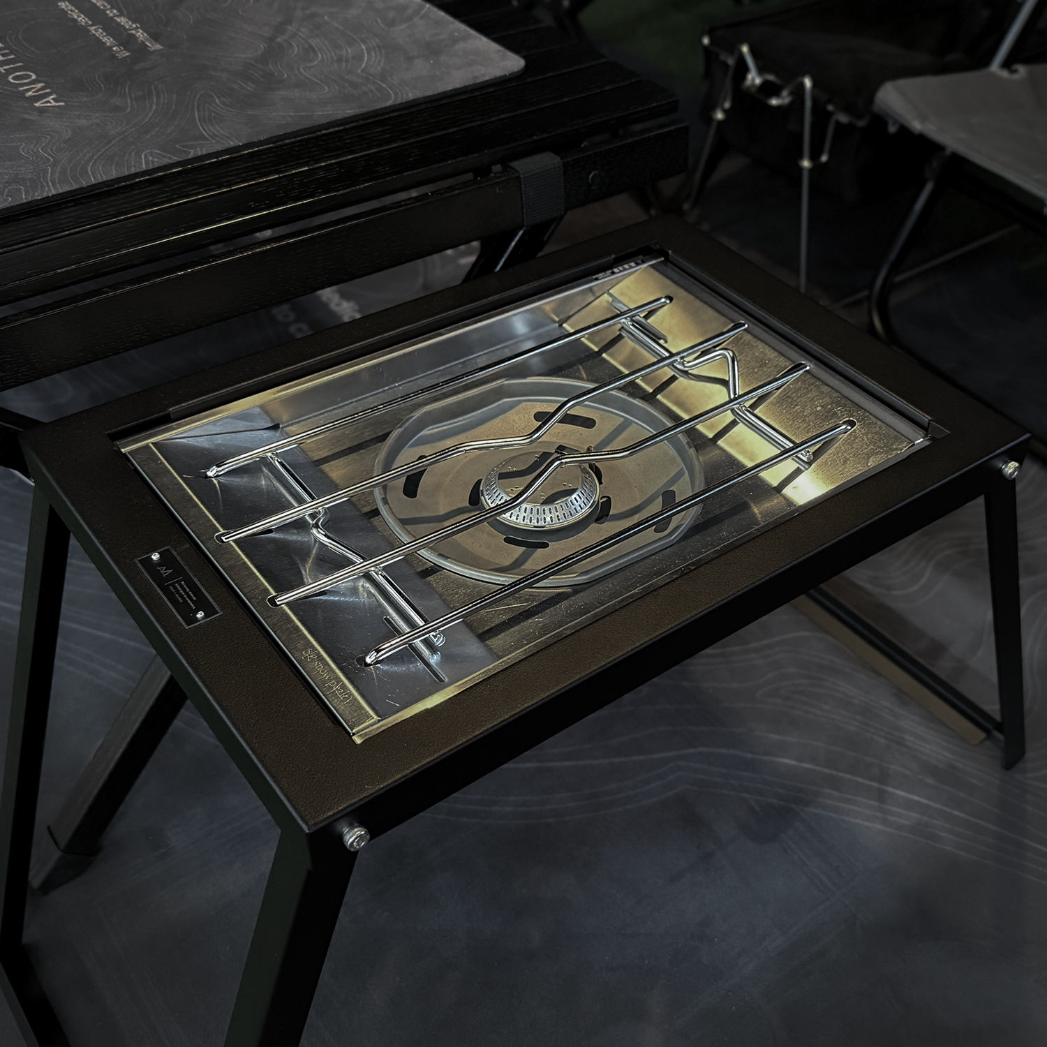 マルチサイドテーブル auvil x ANOBA 特徴や使い方を紹介！