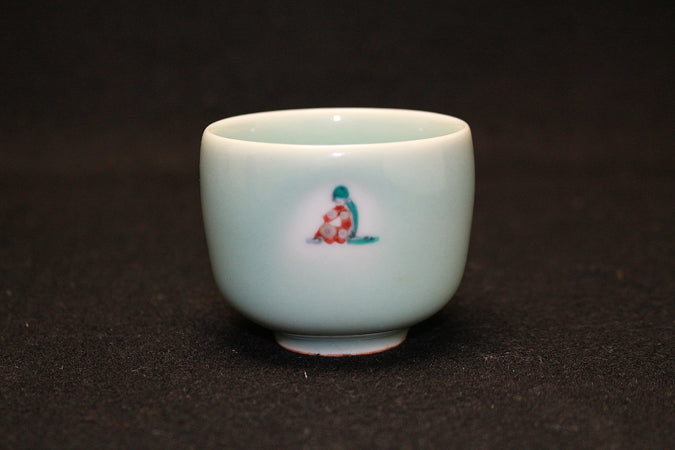 23574 人間国宝 三浦小平二 (青磁アフガンの風物文ぐい呑) MIURA